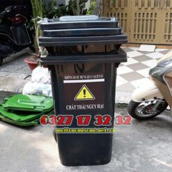 Thùng rác y tế 240L màu đen cho rác nguy hại