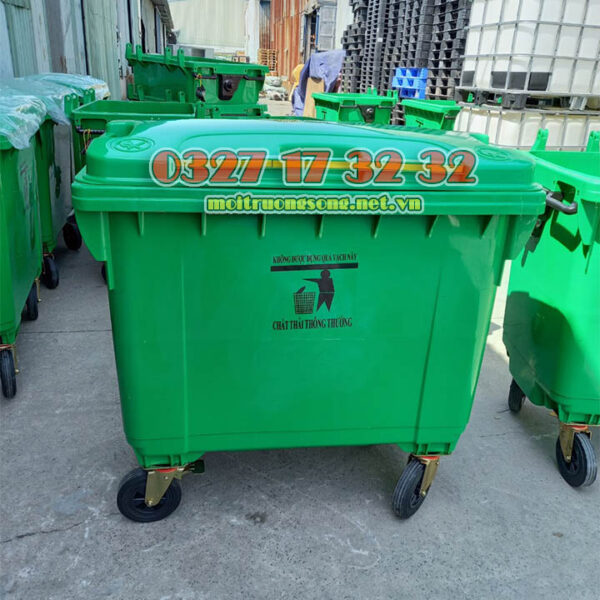 Xe rác màu xanh 660L chứa chất thải y tế thông thường giá kho sỉ